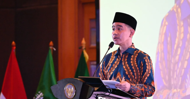 Salat Idul Fitri di Jakarta, Gibran: Sungkem Dulu ke Presiden, Baru Pulang Kampung